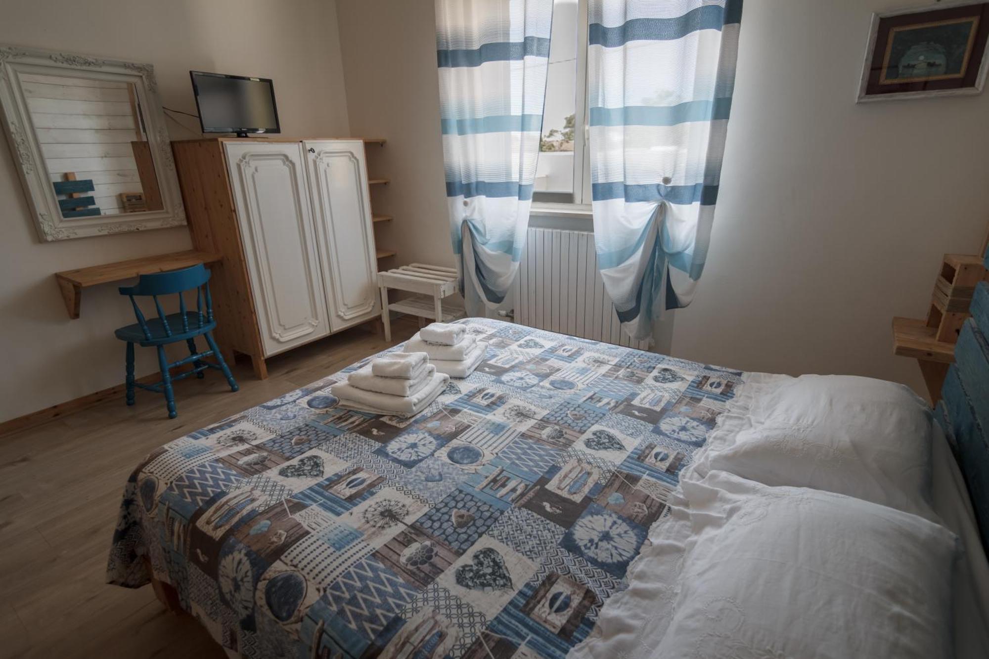 Villa Lina Bed&Breakfast Taranto Esterno foto